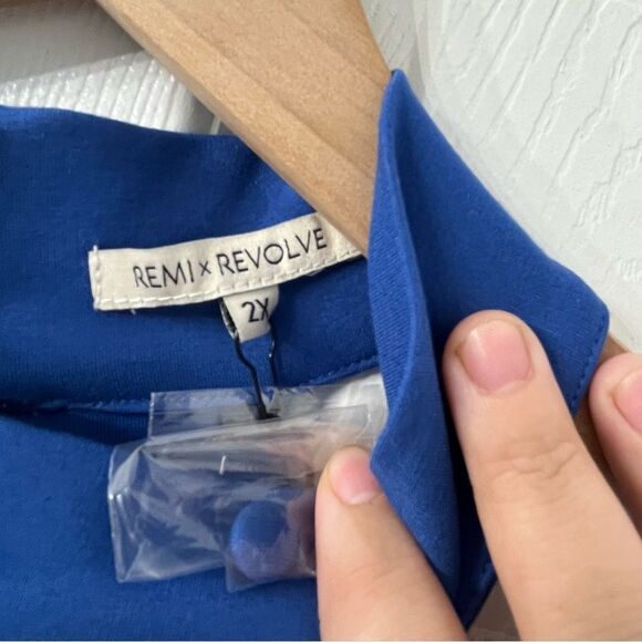 NWT REMI x REVOLVE Carli Mini Dress in Bright Blue size 2x - Picture 6 of 8